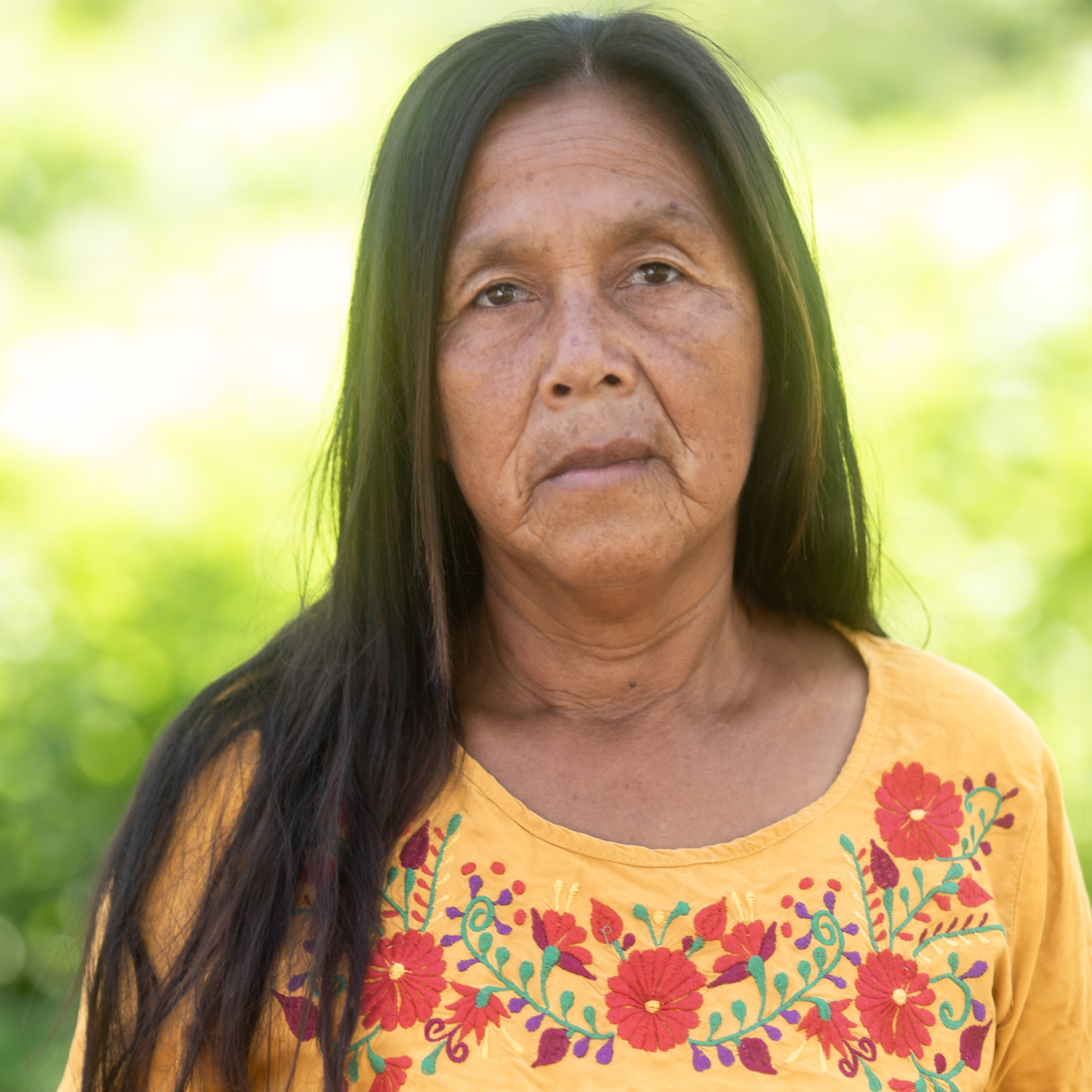 Lideresa Weenhayek y co-coordinadora del semillero GLFx Wikina Wos, liderado por Alianza Wichi, esta iniciativa busca fortalecer la restauración liderada por pueblos indígenas, la soberanía alimentaria y la regeneración biocultural del Gran Chaco. Comunicadora, historiadora indígena y activista por los derechos territoriales y culturales de los pueblos indígenas del Gran Chaco. 
Desempeña un papel fundamental como puente cultural y político: transmite conocimientos locales, acompaña procesos de consulta y codiseño, y promueve la participación de mujeres y jóvenes en iniciativas de restauración ecológica, agroforestería, producción artesanal y defensa territorial. 